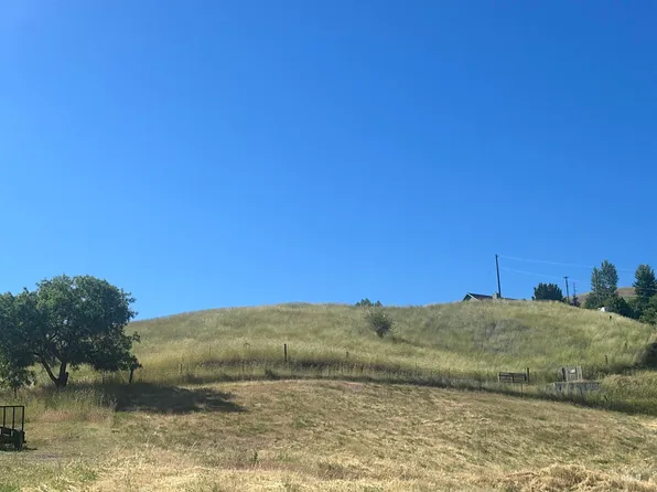 247 Snyder Ln, Asotin, WA 99402