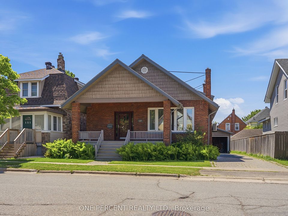 1st image of 127 Albert St W