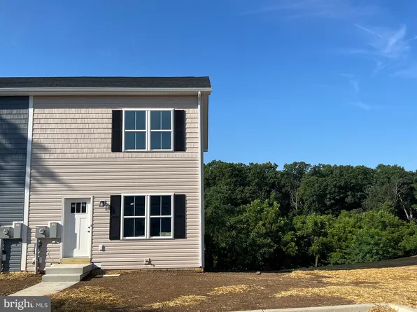 114 Marineris Cir, Martinsburg, WV 25405