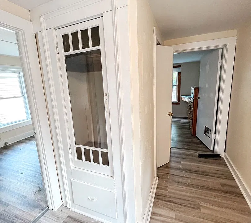 20 Cedar St