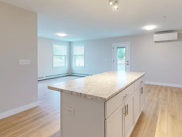 Hayloft Apartments — Photo 81