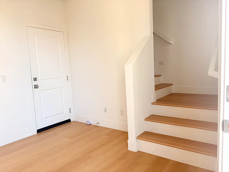 3016 Morning Glory Rancho — Photo 3