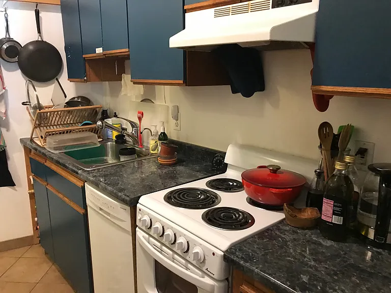 96 Linden St — Photo 15