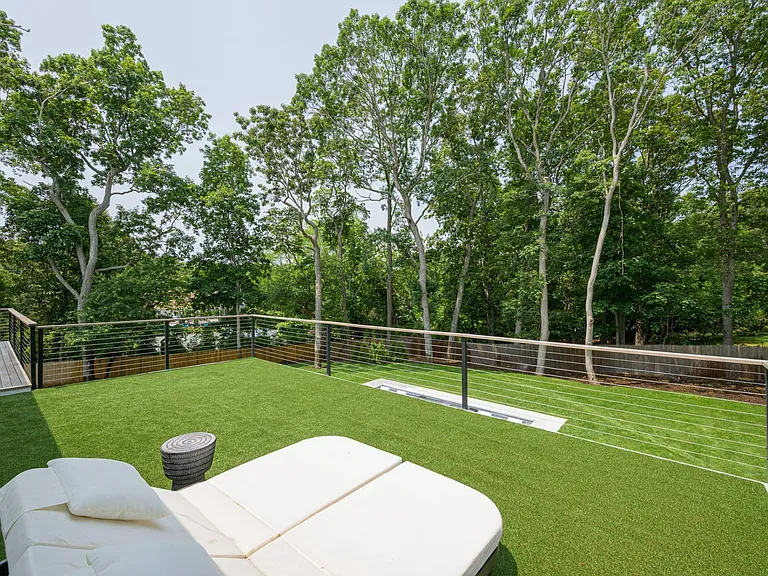 779 Noyack Rd — Photo 24