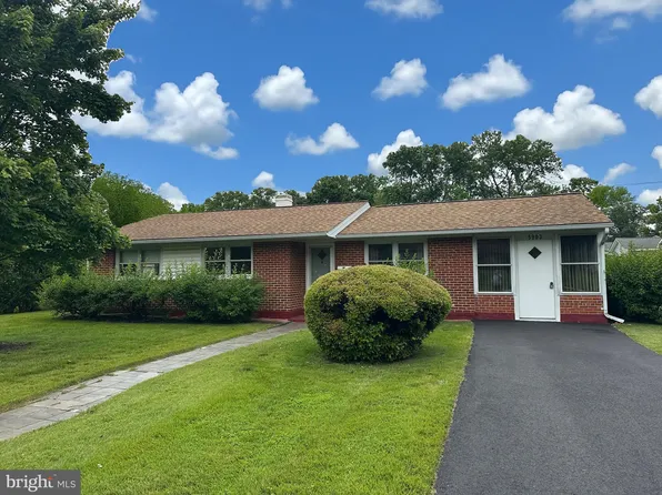 5903 La Vista Dr, Alexandria, VA 22310