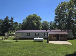 157 Glory Ln, Bedford, IN 47421