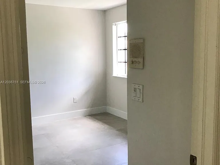 6674 NW 107th Pl — Photo 10