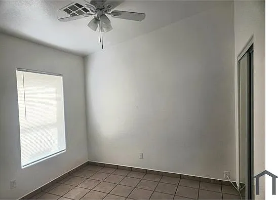1117 N 25th Pl #1 — Photo 12