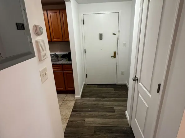 253 East 206th Street image 6 of 7