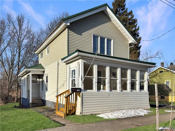 109 Cleveland St, Liverpool, NY 13088