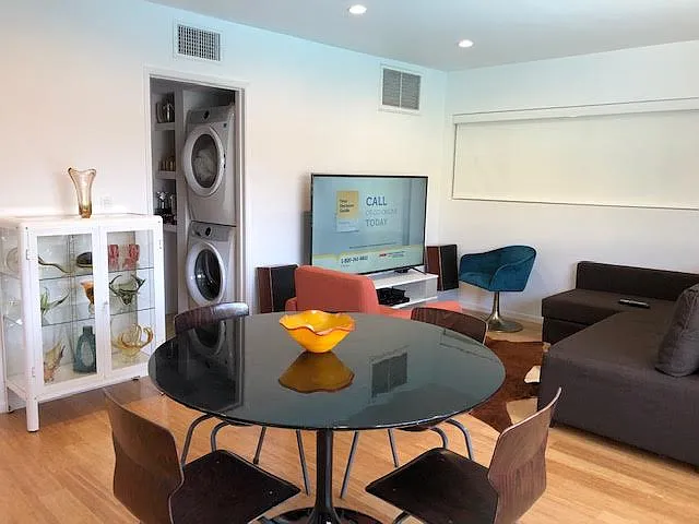 646 N La Fayette Park Pl #7 — Photo 8
