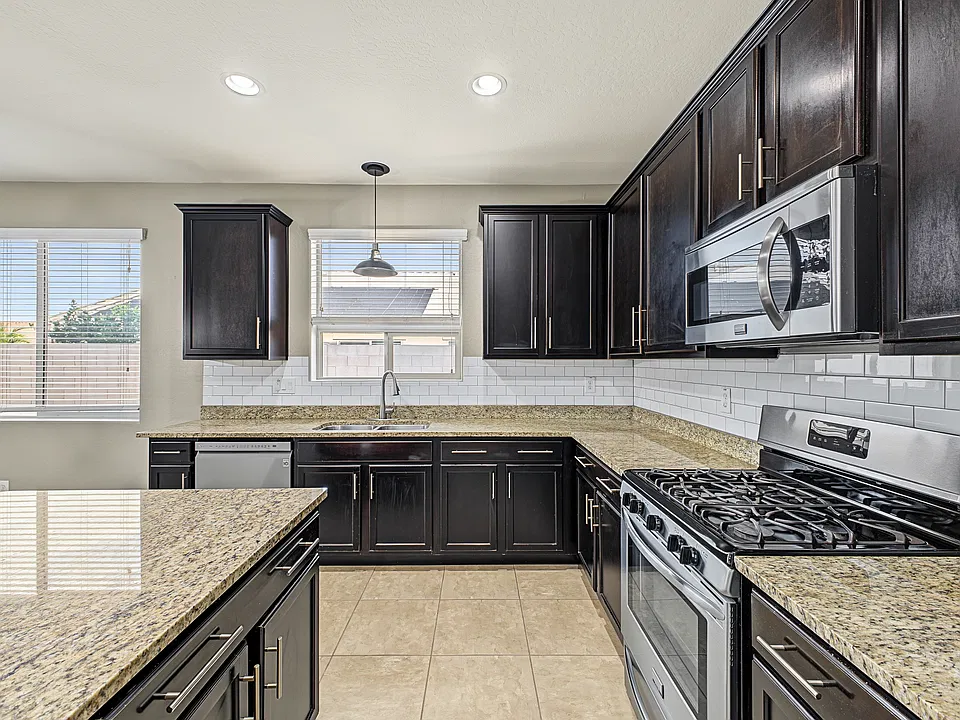 5596 E Helios Dr