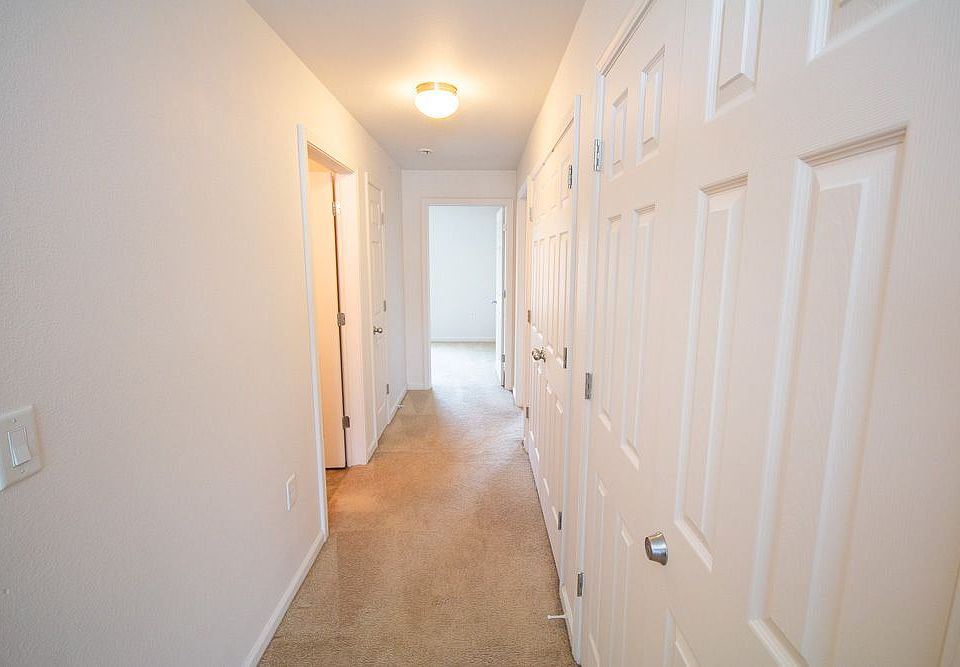 Crosswinds At Tradition Lane Apartments 1800 Bent Creek Way Danville