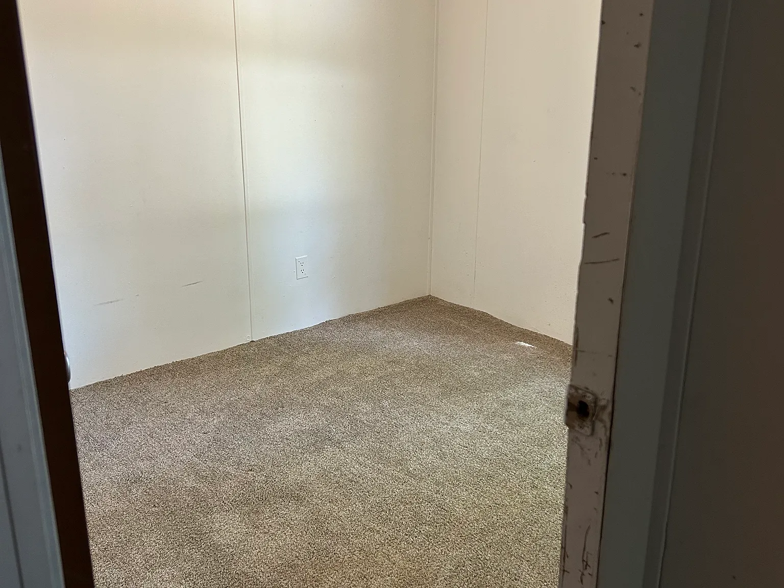 2 bed, 1125 sqft, $875 — Photo 3