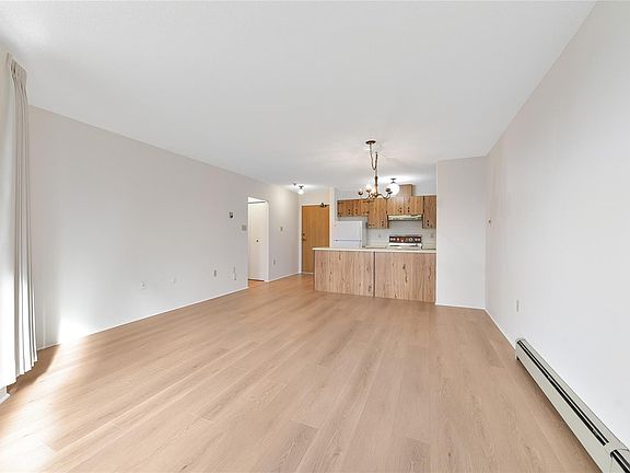 3rd image of 1745 Leighton Rd #611