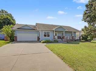 8622 Talon Dr, Manhattan, KS 66502