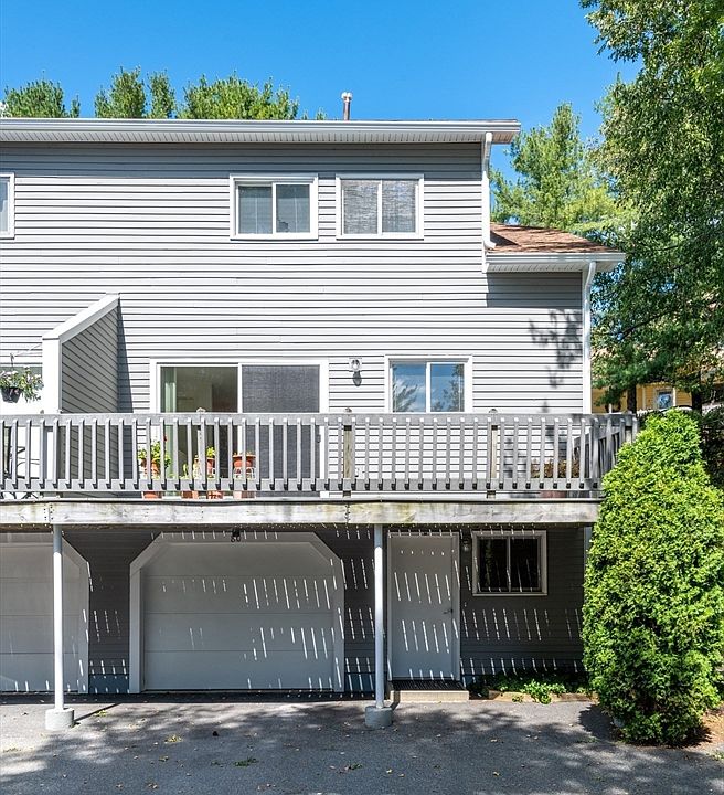 1st image of 80 Whalers Ln Unit 80