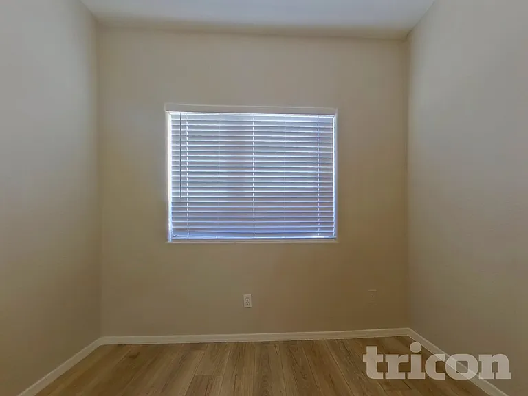 8523 W Papago St — Photo 11