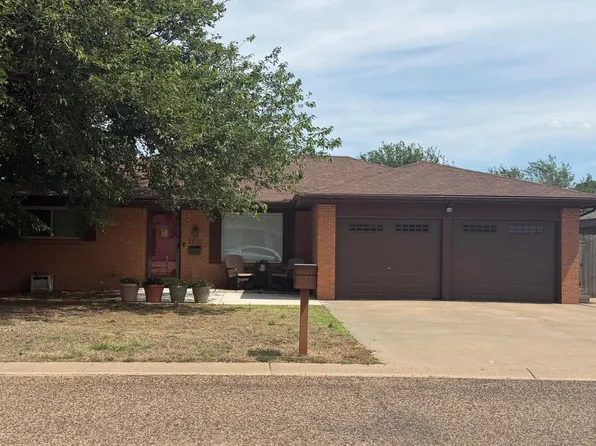 1631 N Cain Ave, Liberal, KS 67901