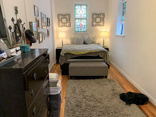 Rented by Joe Gotham LTD | media 17