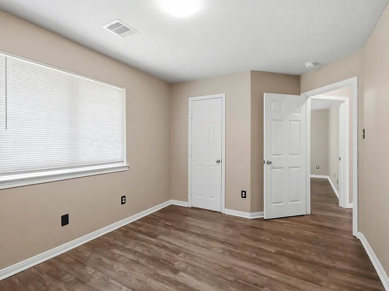 3031 Cypress Island Dr — Photo 7