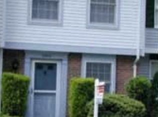 8008 Grandview Ct, Springfield, VA 22153