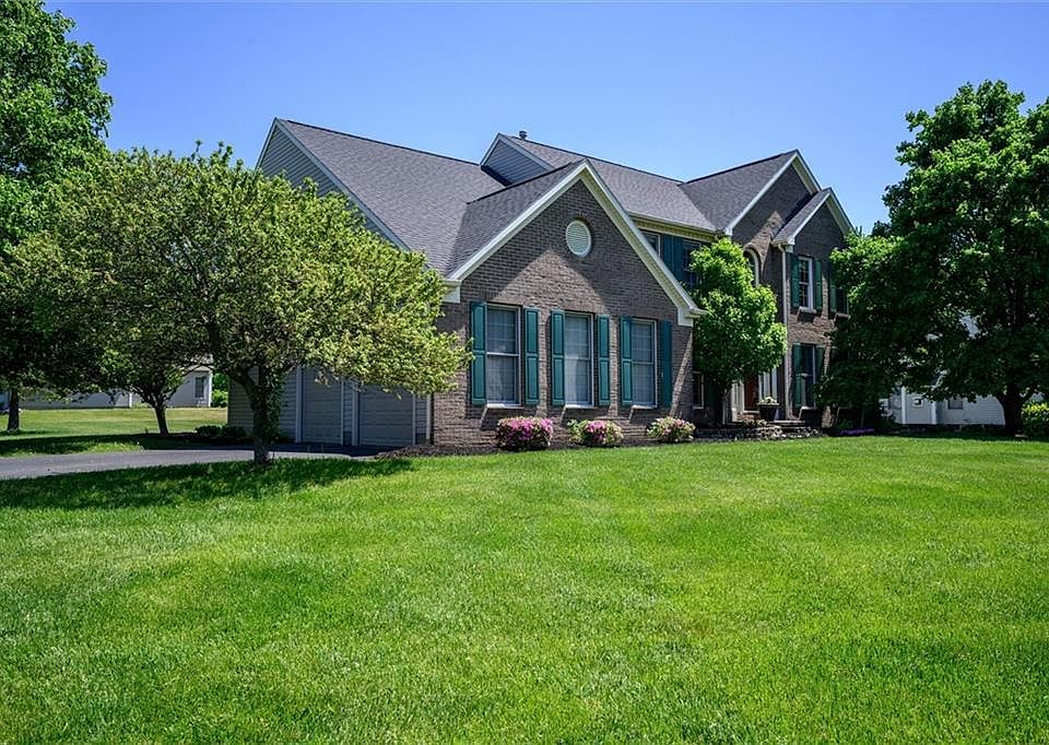 1st image of 79 Chippenham Dr