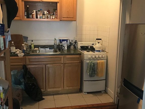 4th image of 148 Hancock St APT 3B