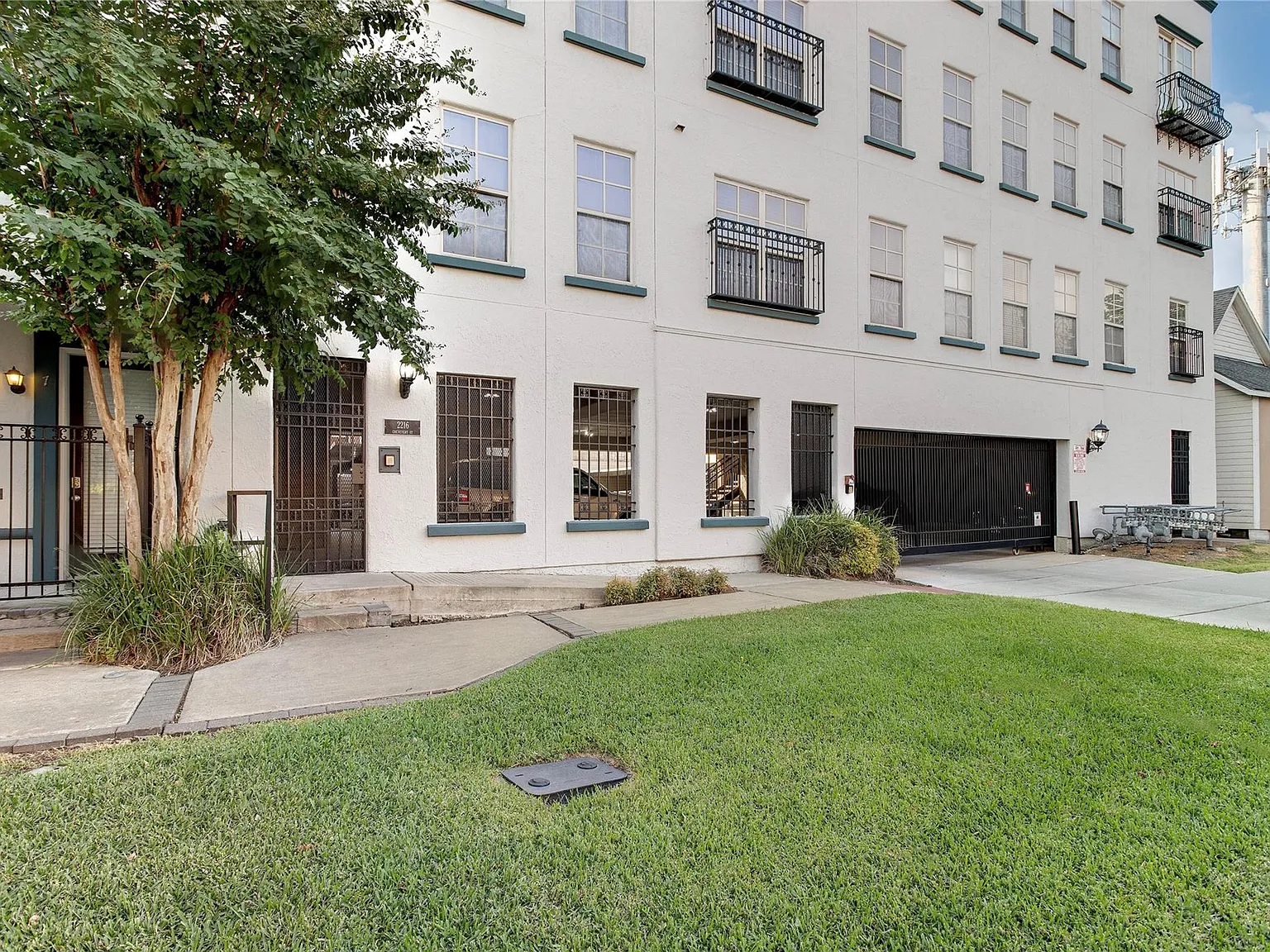 2 bed, 2.5 bath, 1517 sqft, $1,850 — Photo 3