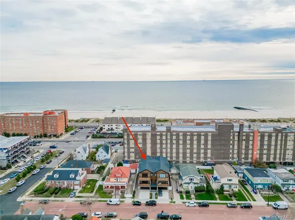 622 W Penn St #A1, Long Beach, NY 11561