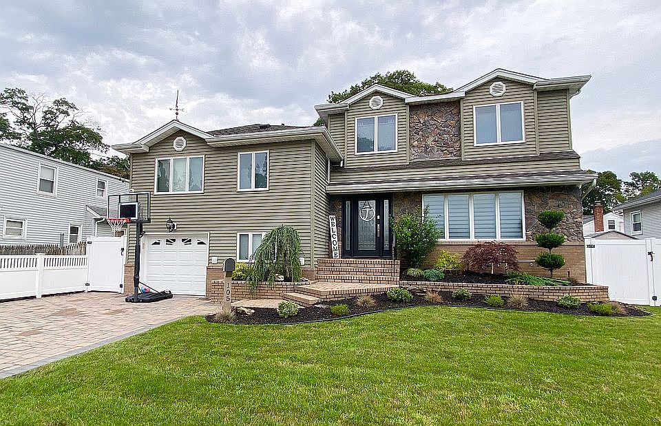 1st image of 105 Morris Ln