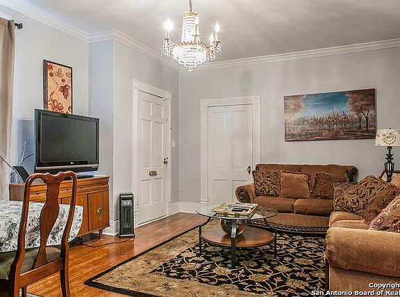 2nd image of 724 N Pine St