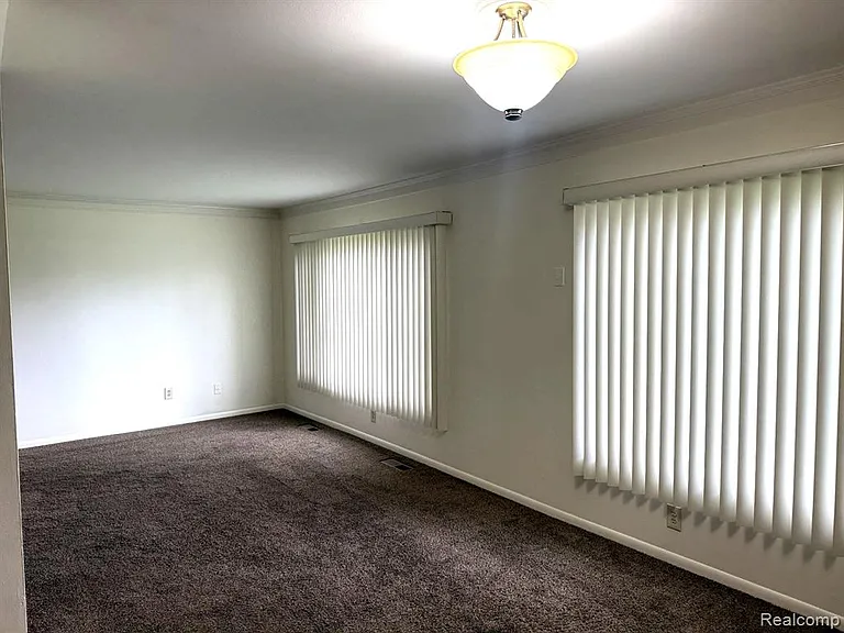 1245 Derby Rd #4 — Photo 4