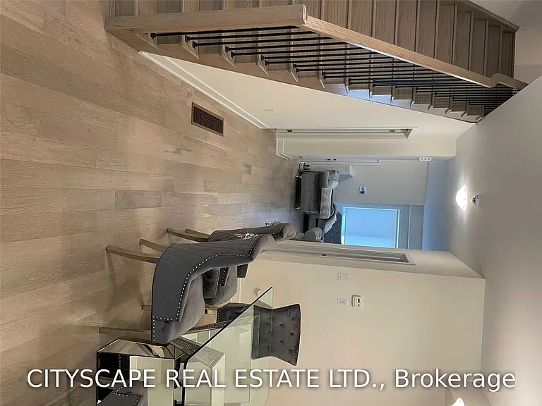 83 William Duncan Rd — Photo 16