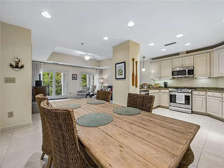 150 Salt Air Dr #303 — Photo 31
