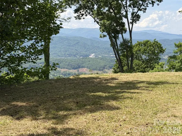 399 Goodson Spring Rd, Waynesville, NC 28786