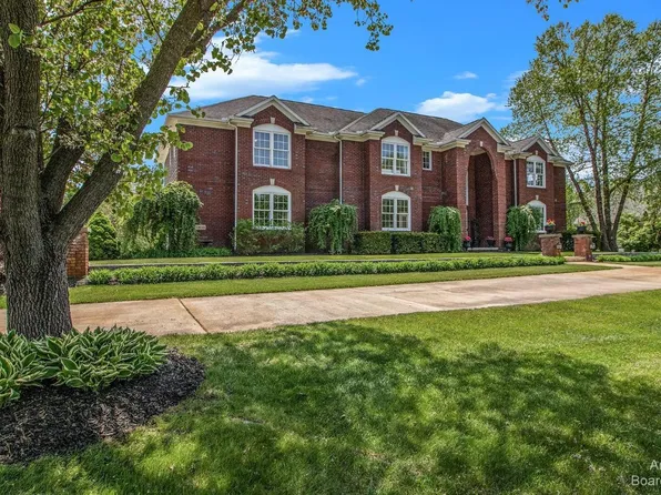 1803 Brookview Dr, Saline, MI 48176