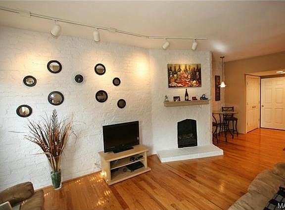 3rd image of 16 N Boyle Ave #16