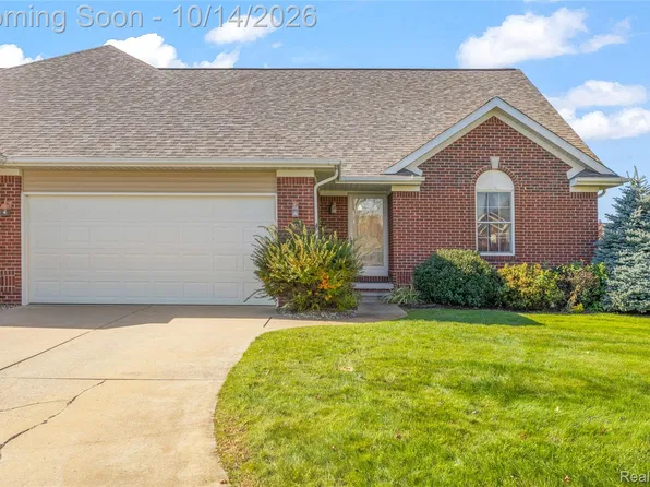 5513 Hidden Valley Ct, Linden, MI 48451