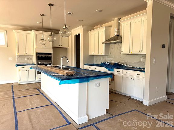 4th image of 2517 Mabel Ln