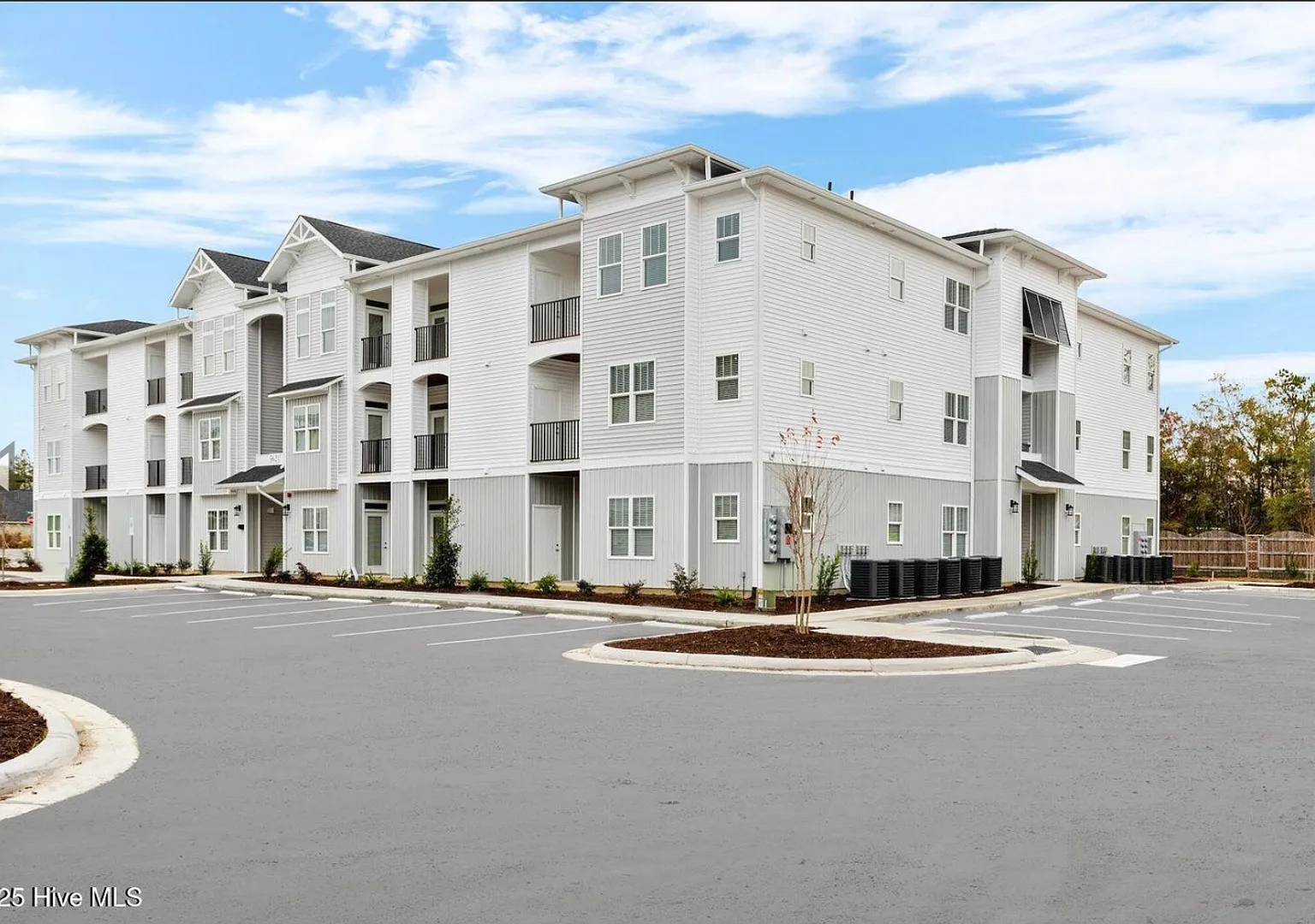 Special Offer! Submit your application before August 31, while supplies last for a rental rate of... — Photo 1