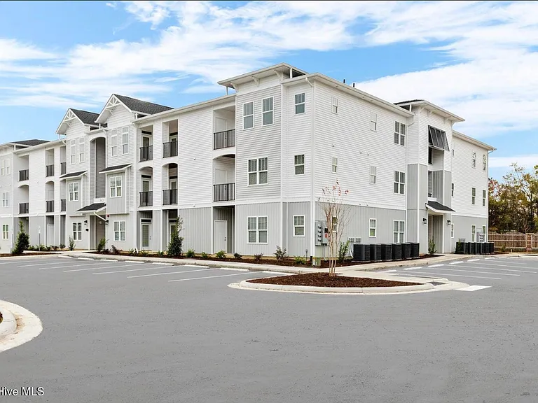5630 Lucas Ct #306 — Photo 1