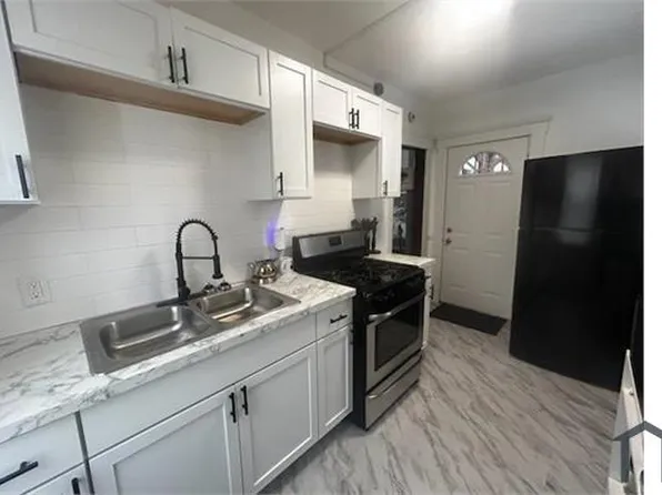 1815 Lakeview Rd #4, Cleveland, OH 44112