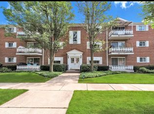 705 N Western Ave APT 1C, Park Ridge, IL 60068