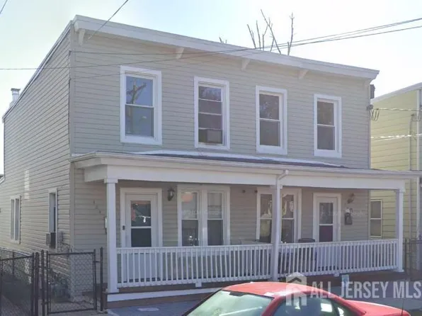 464 Division St, Perth Amboy, NJ 08861