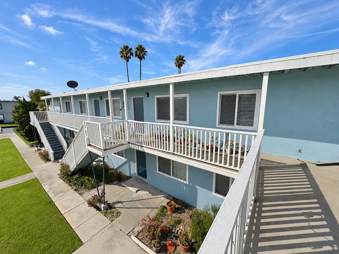 Oxnard Shores Beach Apartment — Photo 3