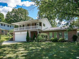 1114 W Oakglen Dr, Peoria, IL 61614