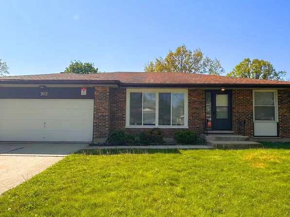 902 School Ave, Matteson, IL 60443