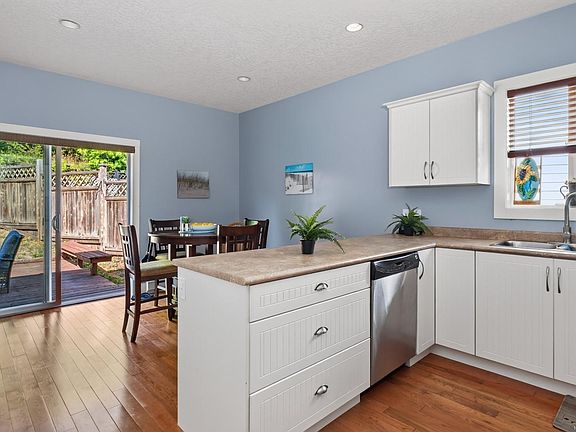 3rd image of 6326 Ardea Pl
