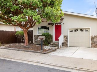 514 7th St, Pacific Grove, CA 93950